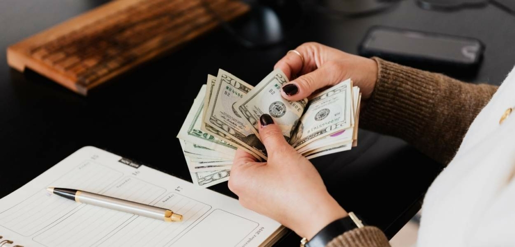RAISING CAPITAL TO YOUR BUSINESS – WHAT DOES IT MEAN?